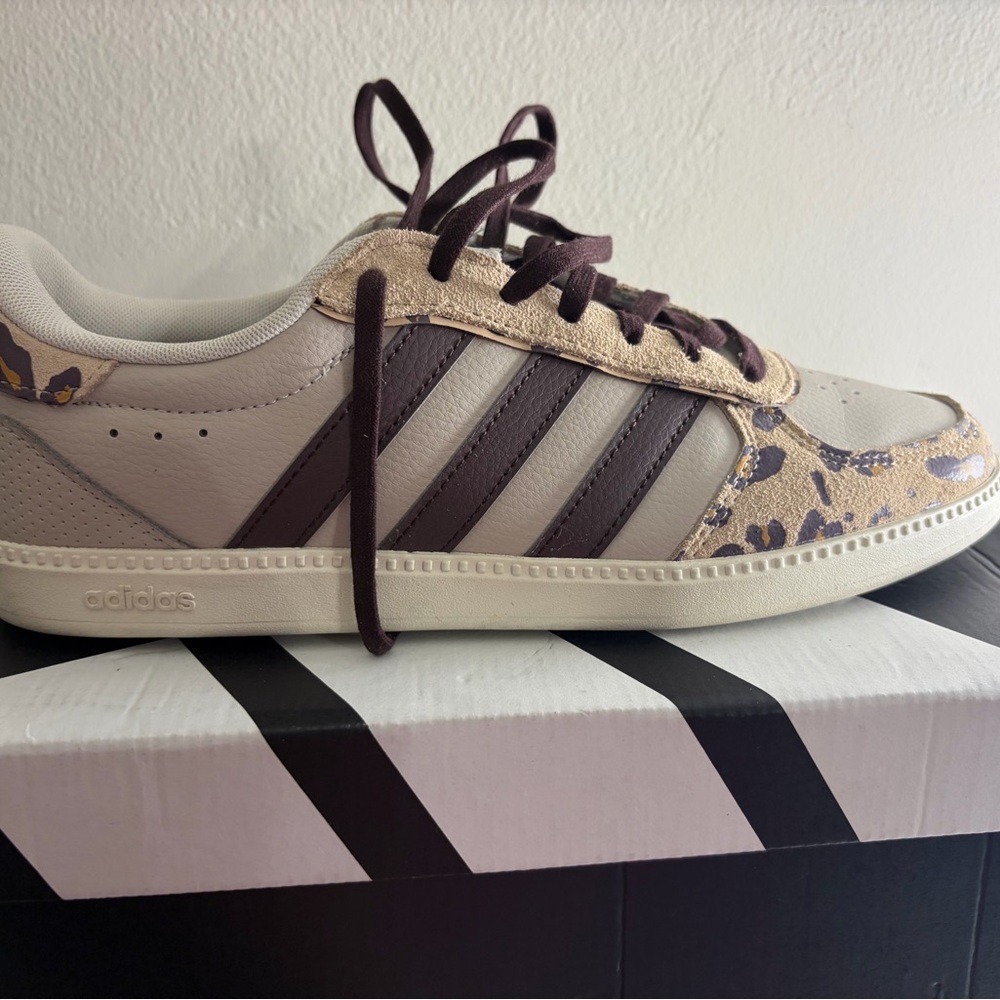 Adidas Women's Beige and Leopard Print Sneakers